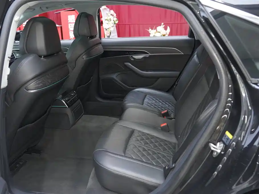 Audi A8 2021 A8L 50 TFSI quattro Comfort фото 18