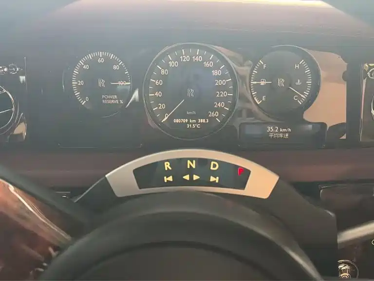 Фото 10 - Rolls-Royce Phantom