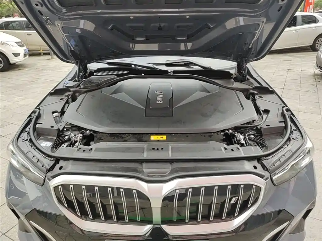 BMW i5 2024 eDrive 35L M Sport Package фото 20