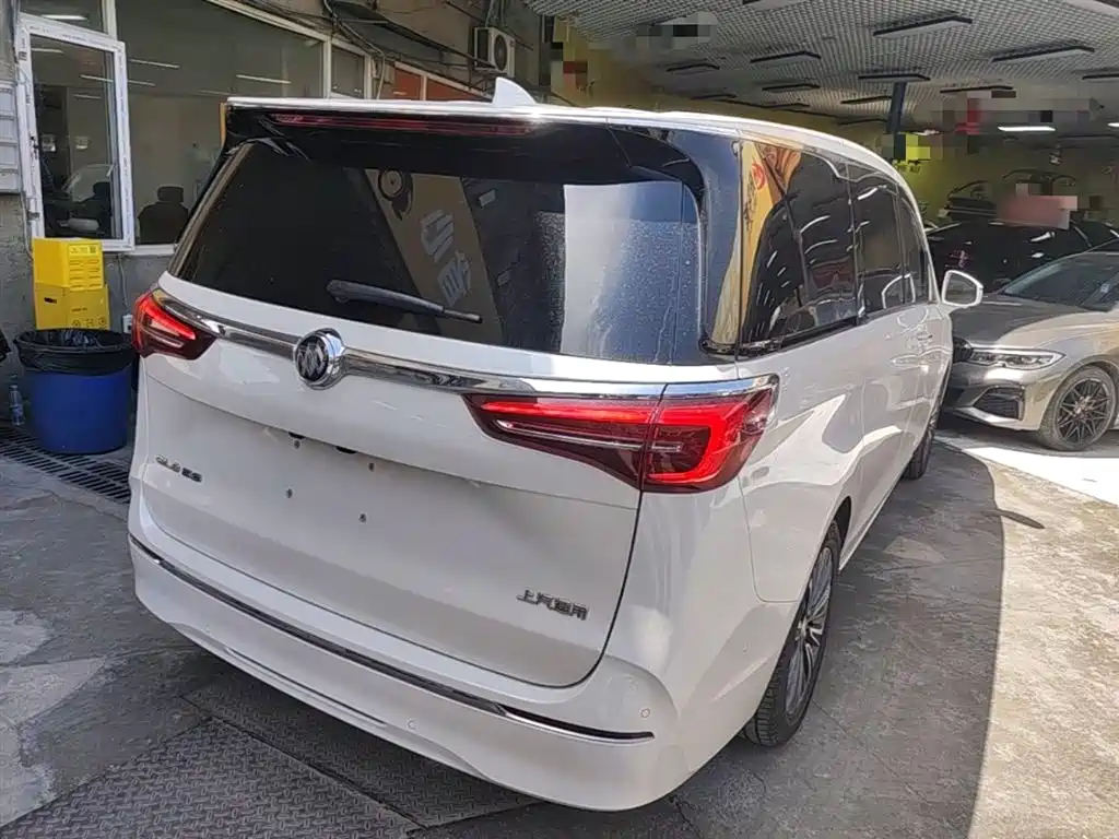 BUICK GL8