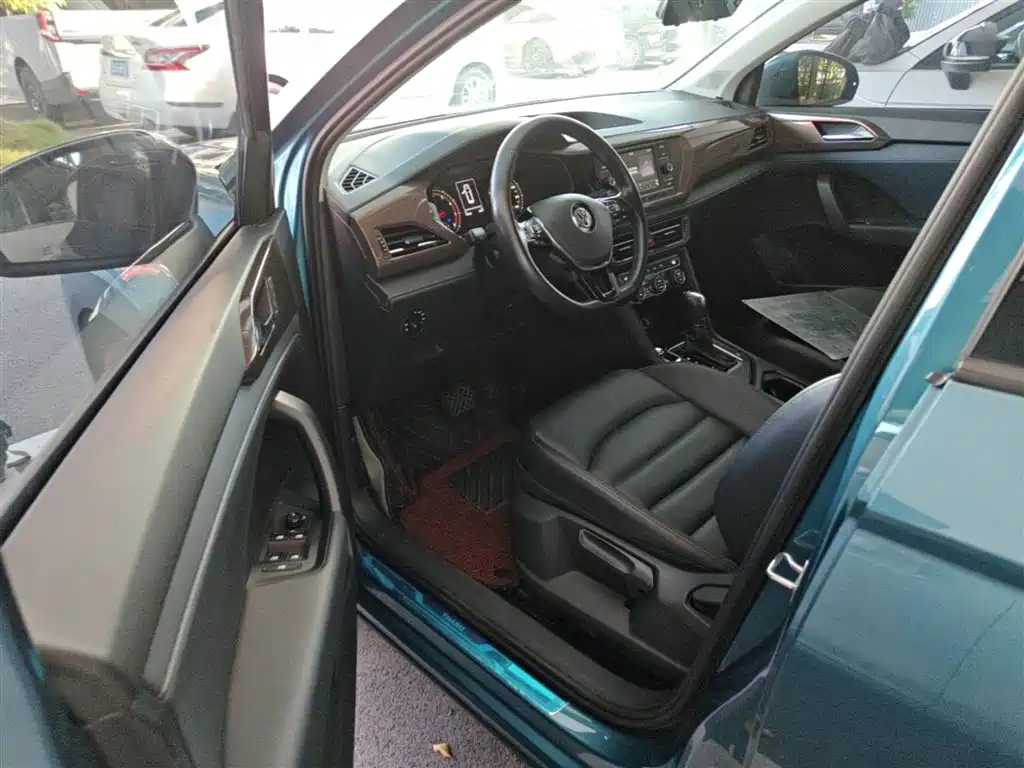 Volkswagen Tharu 2020 280TSI 2WD Comfort Edition China VI фото 23