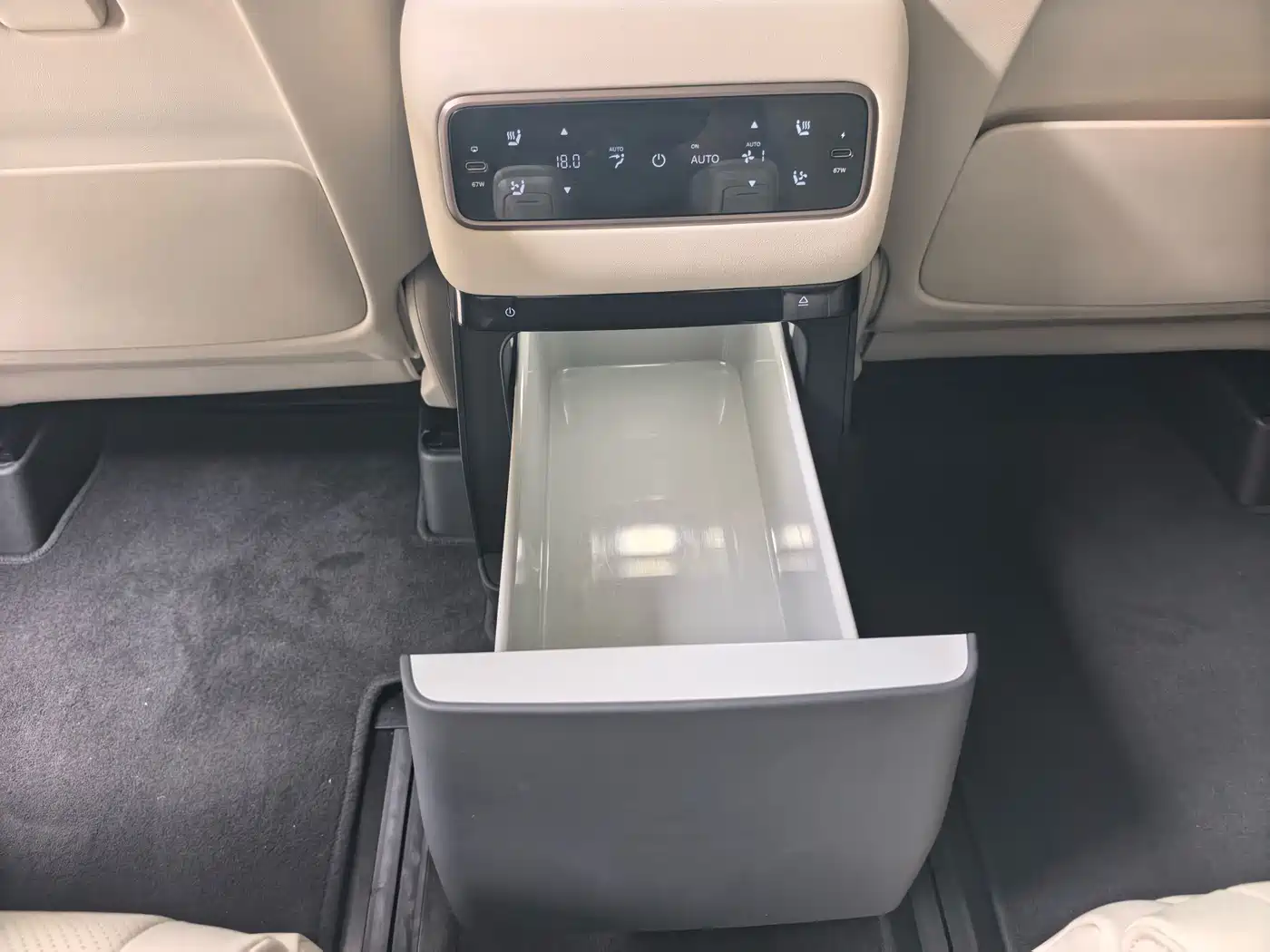 Li Auto MEGA 2025 2025 Model Home Family Special Edition