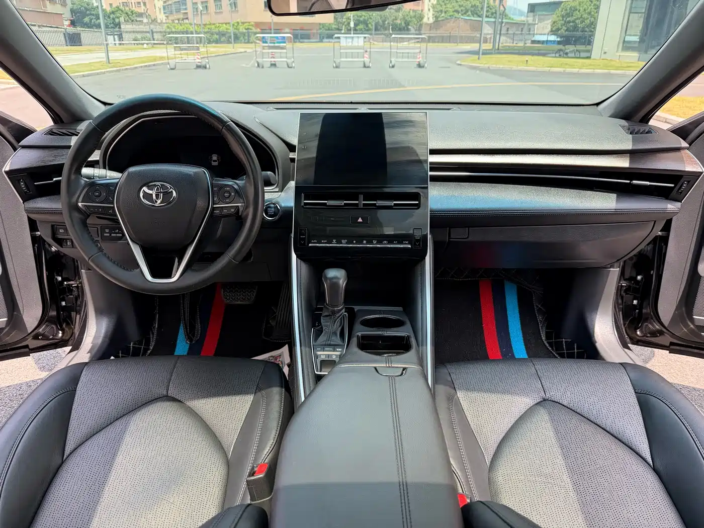 Toyota Avalon 2023 2.5L Luxury Edition фото 6