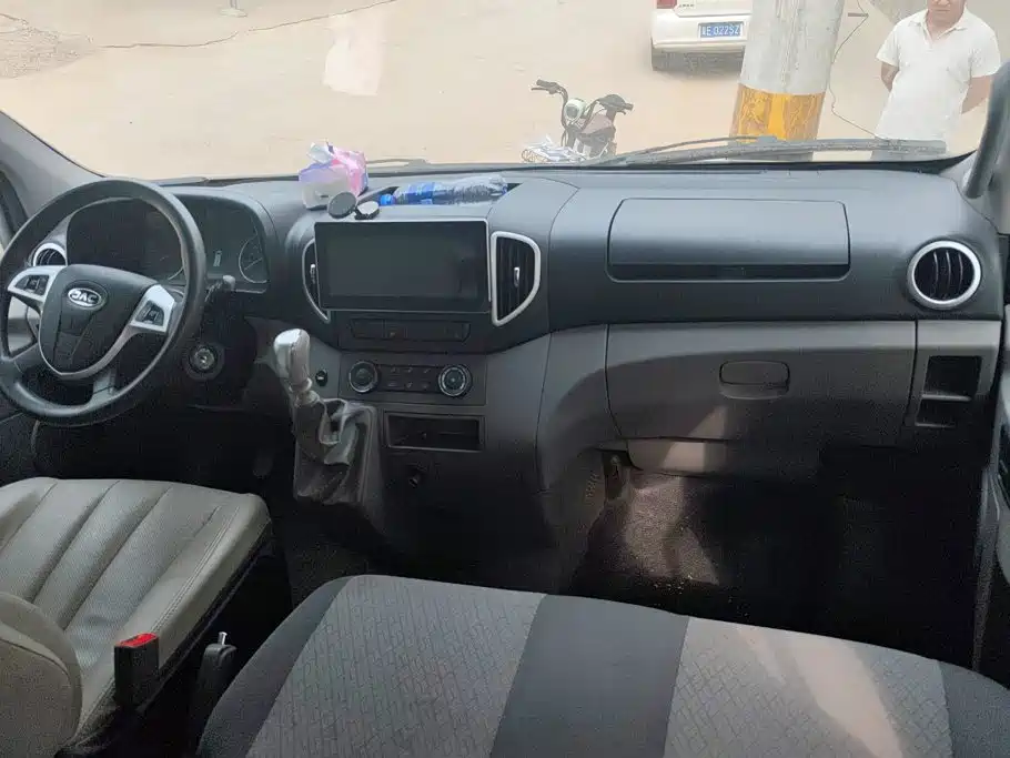 JAC Motors Star锐 2025 2022 2.0T Fuel King PLUS Express Edition Medium Wheelbase 7-Seater HFC4DB3-2E4
