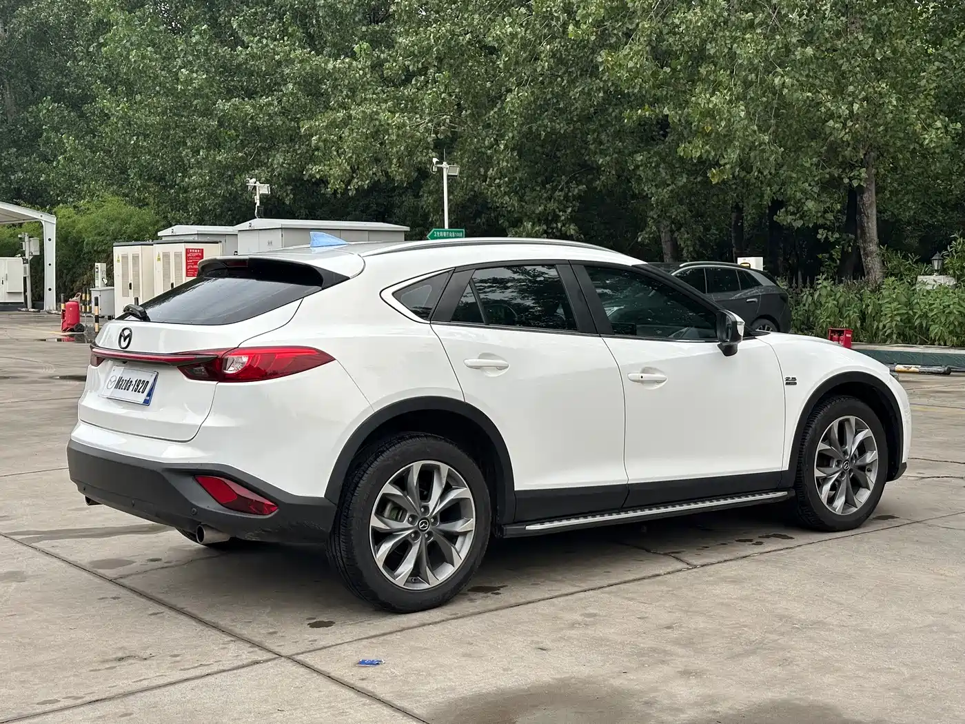 Photo 7 - Mazda CX-4