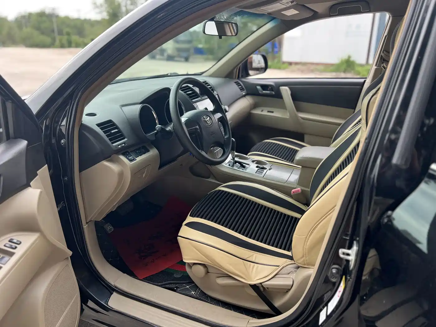 Toyota Highlander 2013 2.7L 2WD 5-seater Purple Gold Edition фото 8