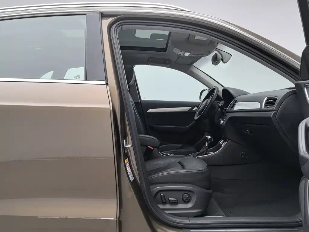 Фото 23 - Audi Q3