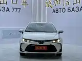 Photo 2 - Toyota Corolla