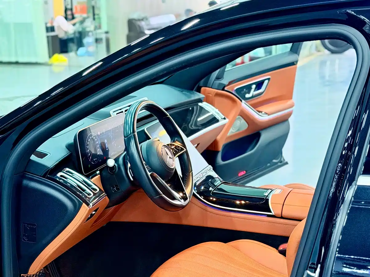 Фото 6 - Mercedes-Benz S-Class