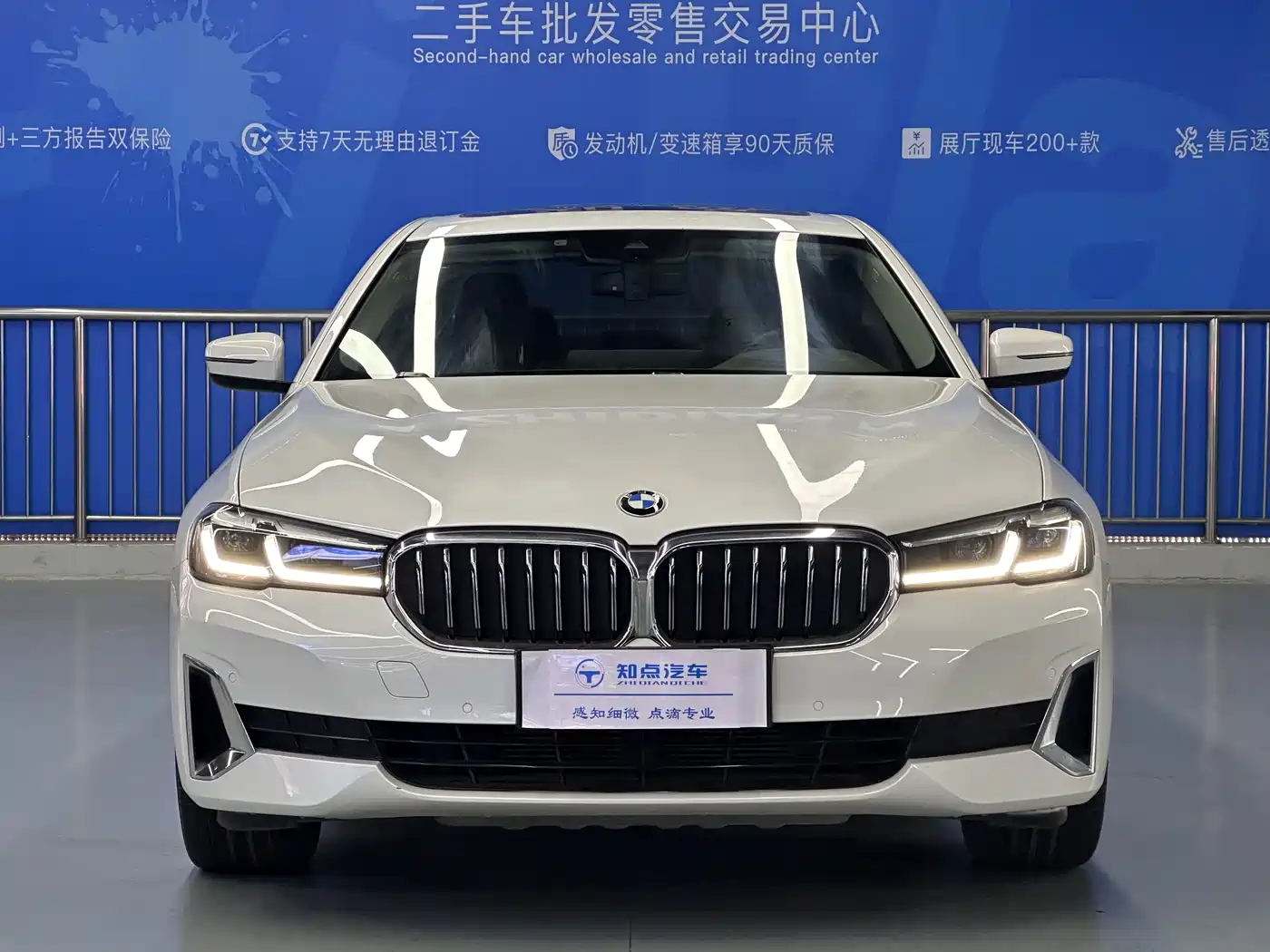 BMW 5 Series 2021 525Li Luxury Package фото 2