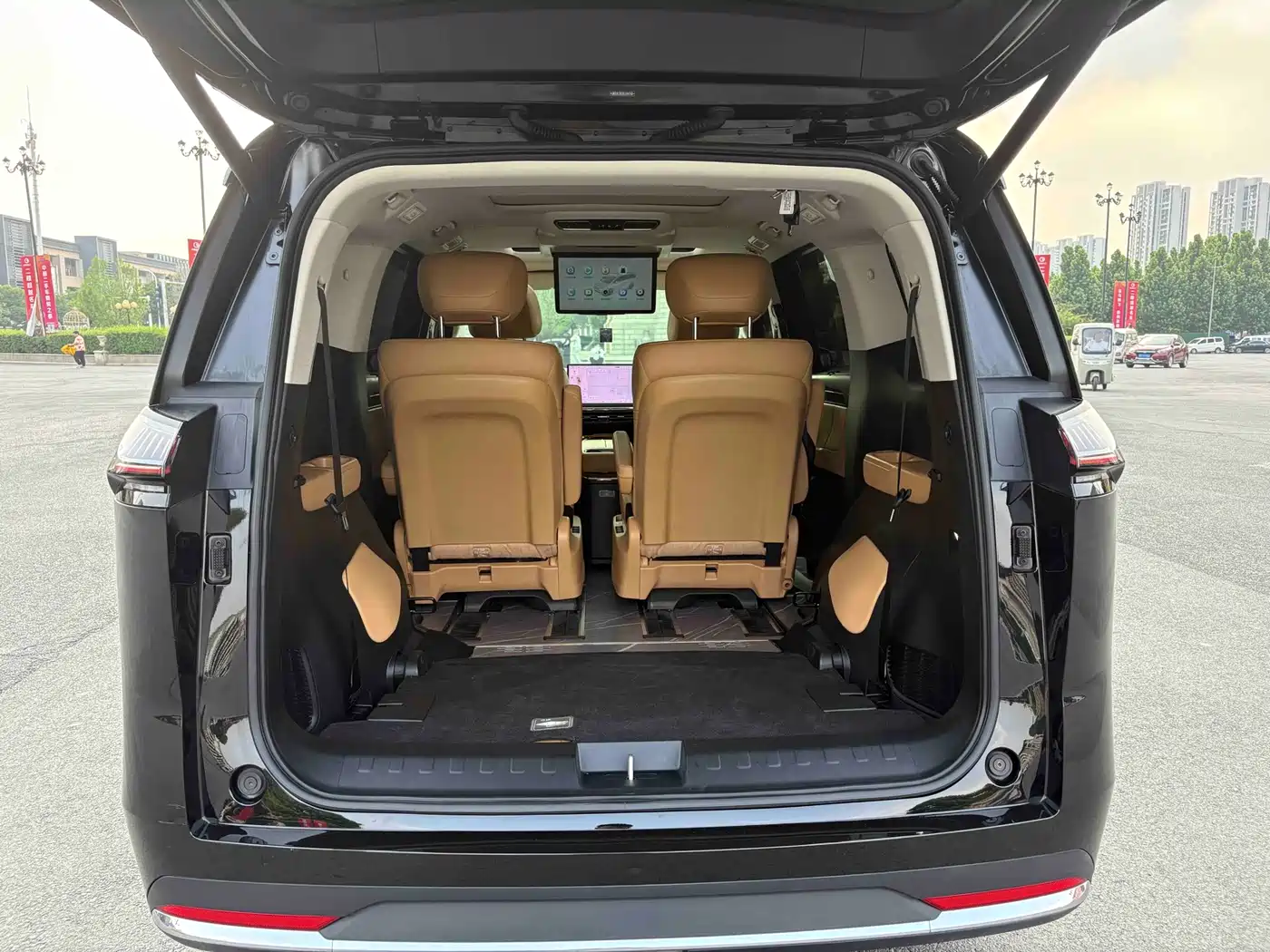 GAC Trumpchi Trumpchi E8 NEV 2024 Model 150km MAX+ фото 14