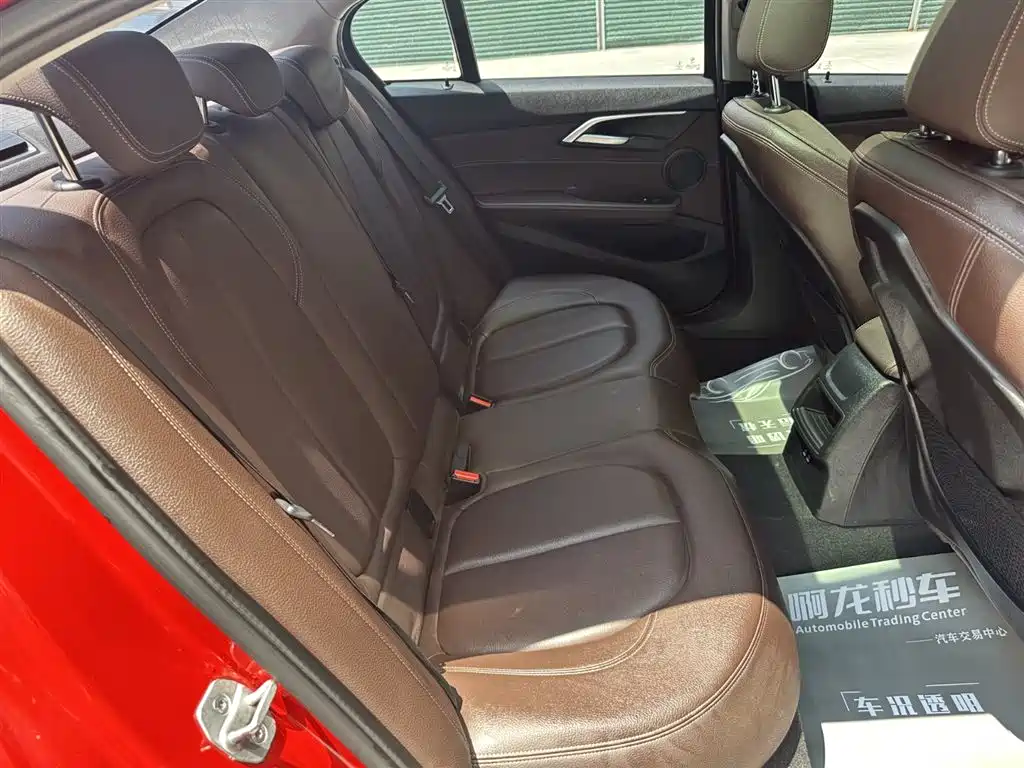 BMW 1 Series 2020 Model 120i M Sport Package фото 15