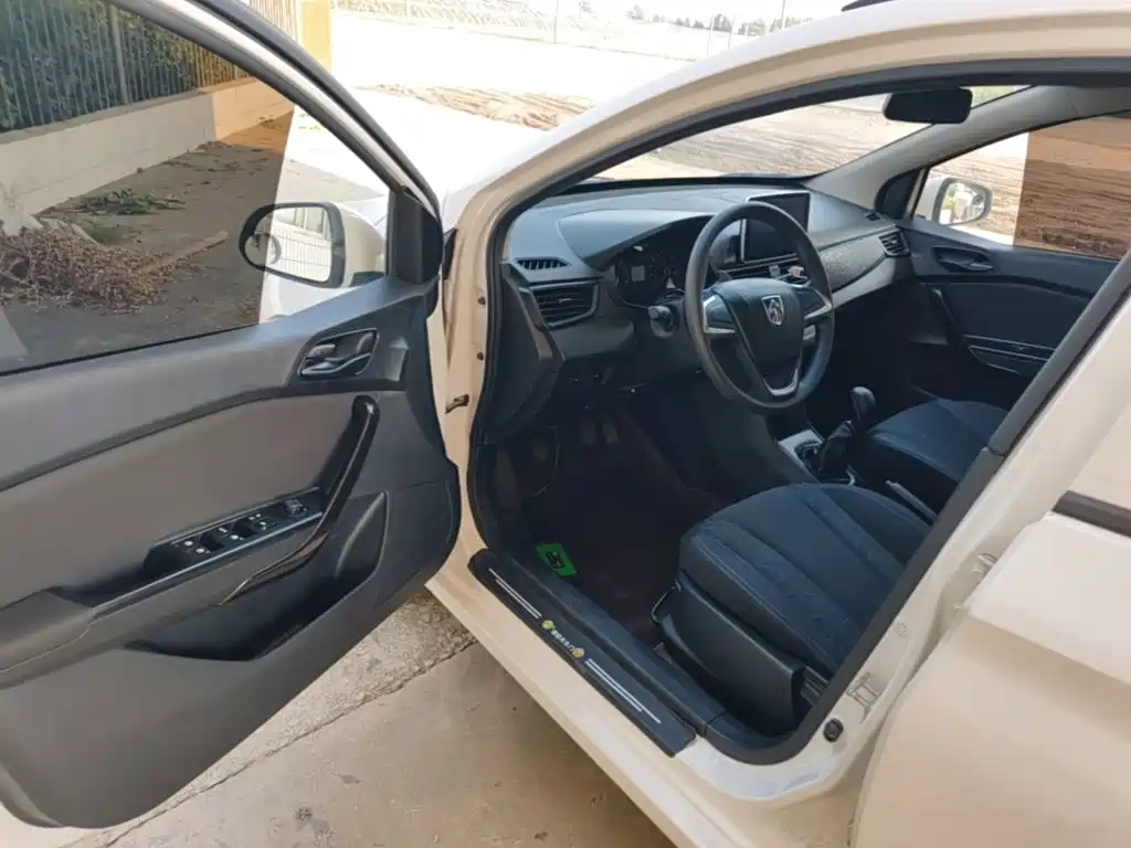 Baojun 310 2020 2020 1.2L Manual Comfort Edition