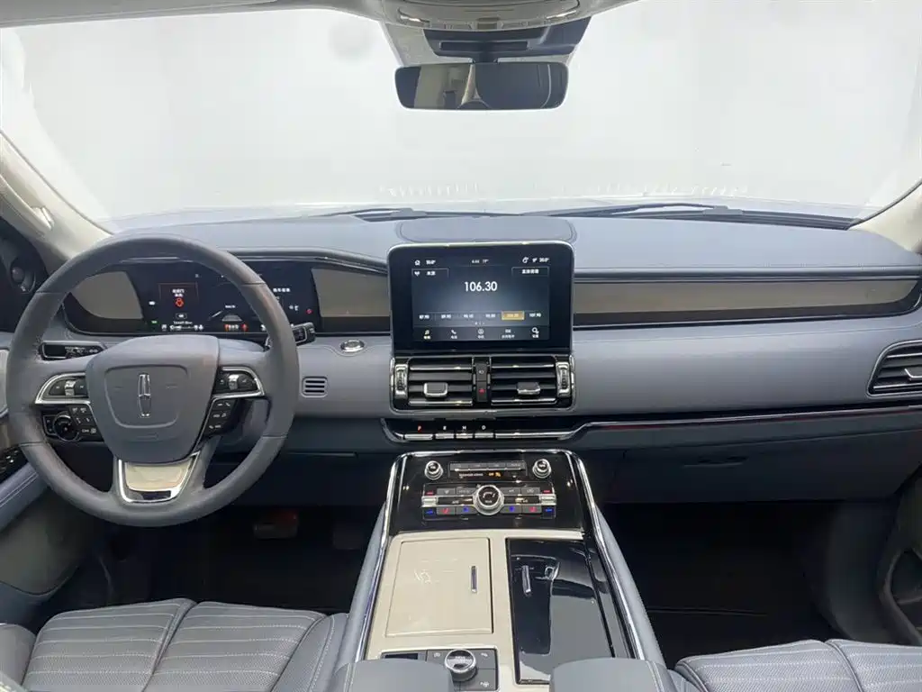 LINCOLN NAVIGATOR
