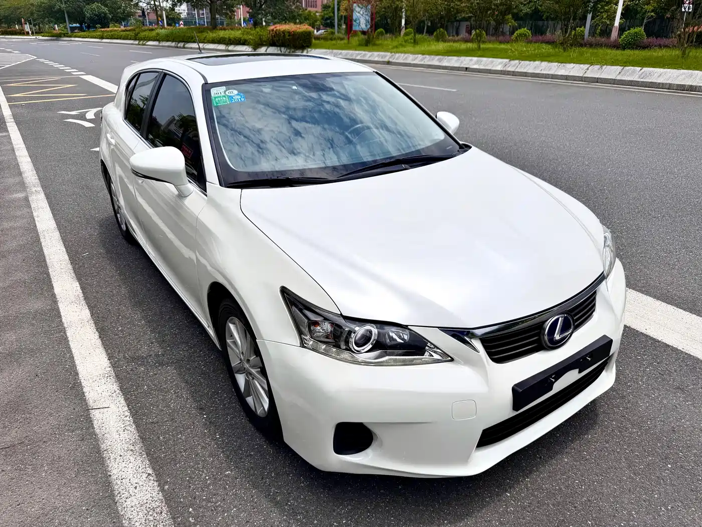 Фото 3 - Lexus CT