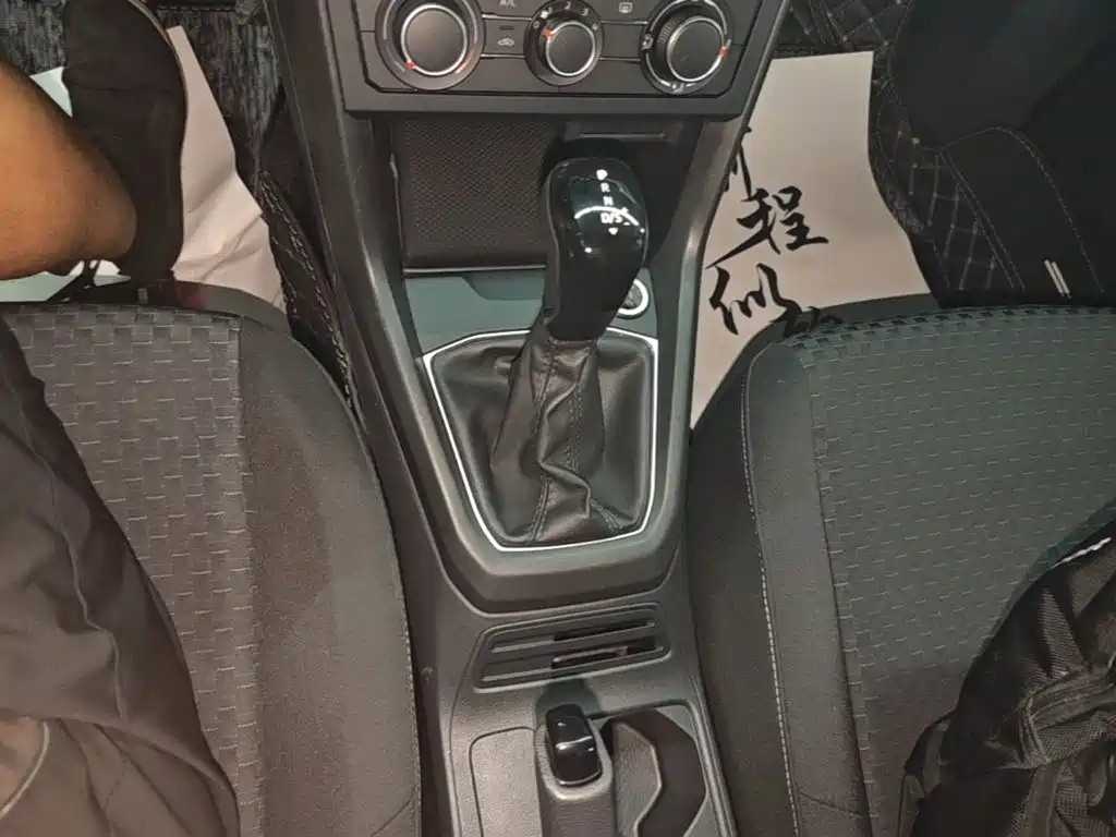 Volkswagen Tanying 2021 2021 1.5L Automatic Smart Connect Edition