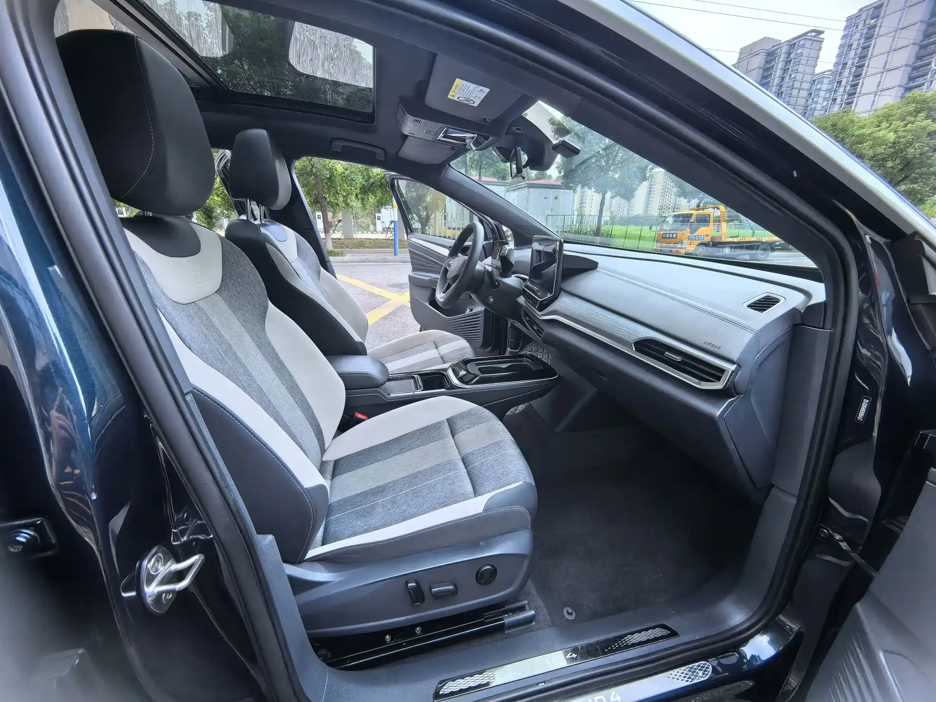 Photo 12 - Volkswagen ID.4 CROZZ