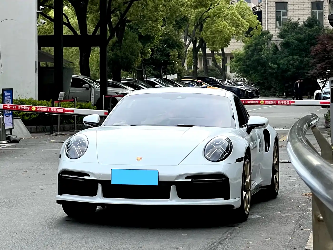 Porsche 911 2020 Turbo S 3.7T фото 18