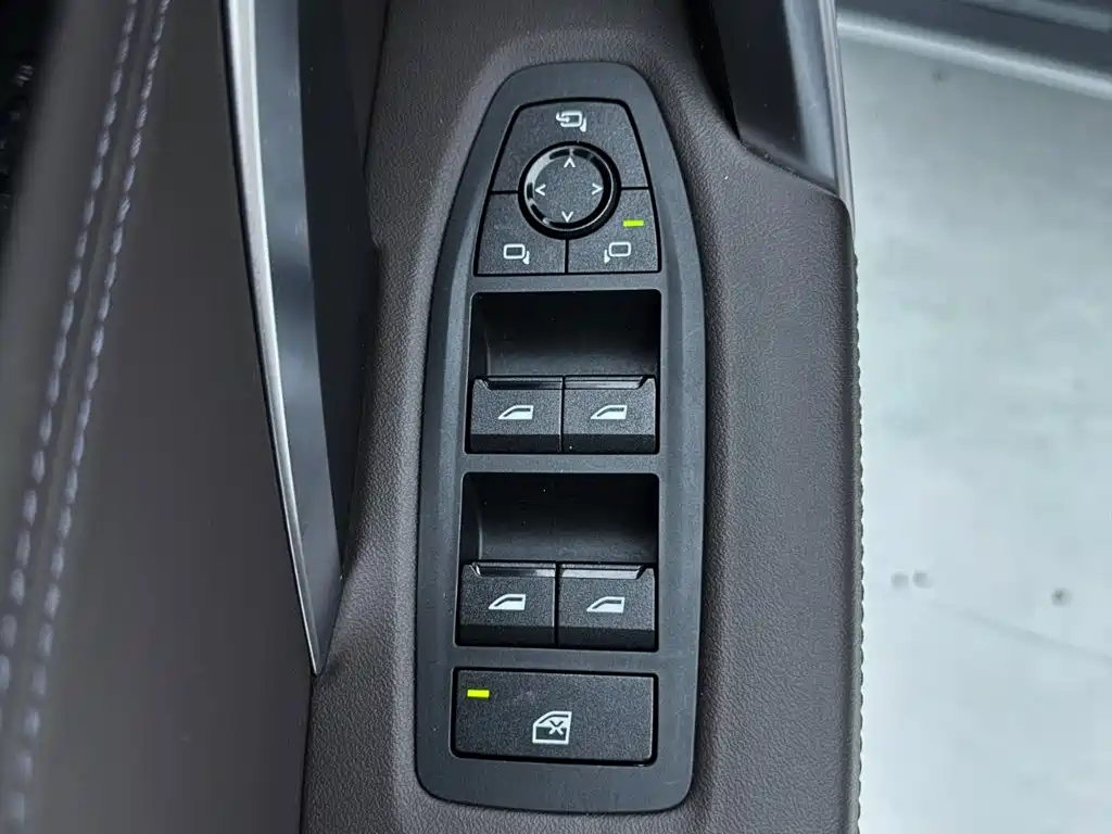 BMW X1 2023 sDrive20Li X Design Package фото 16