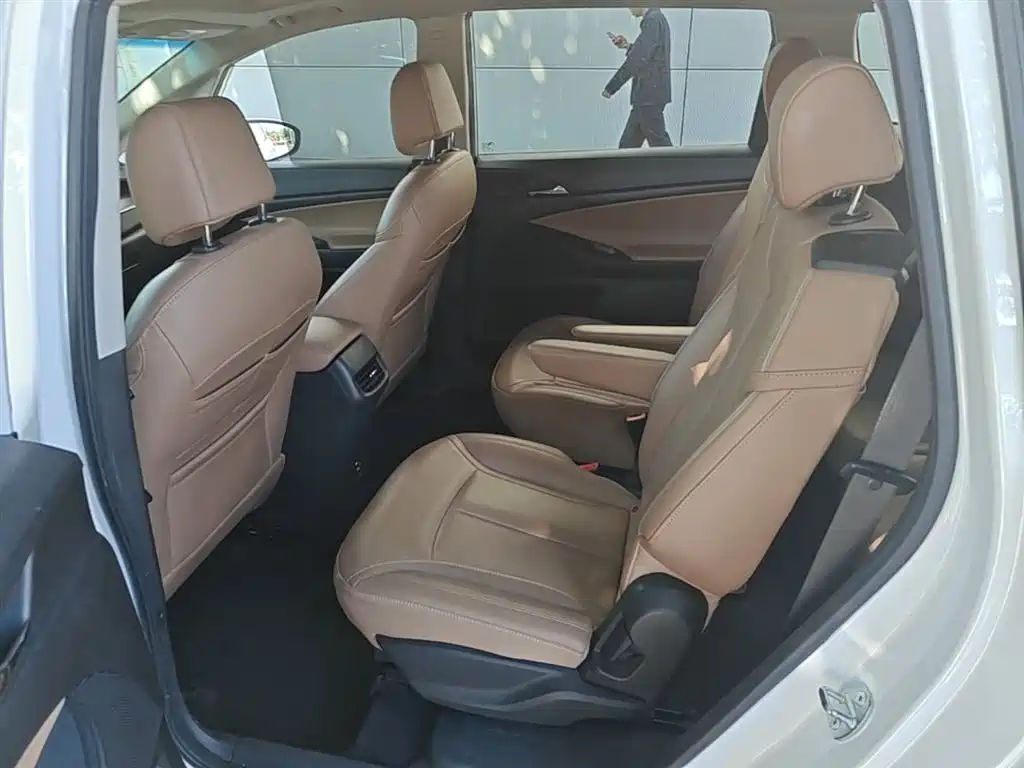 BUICK GL6