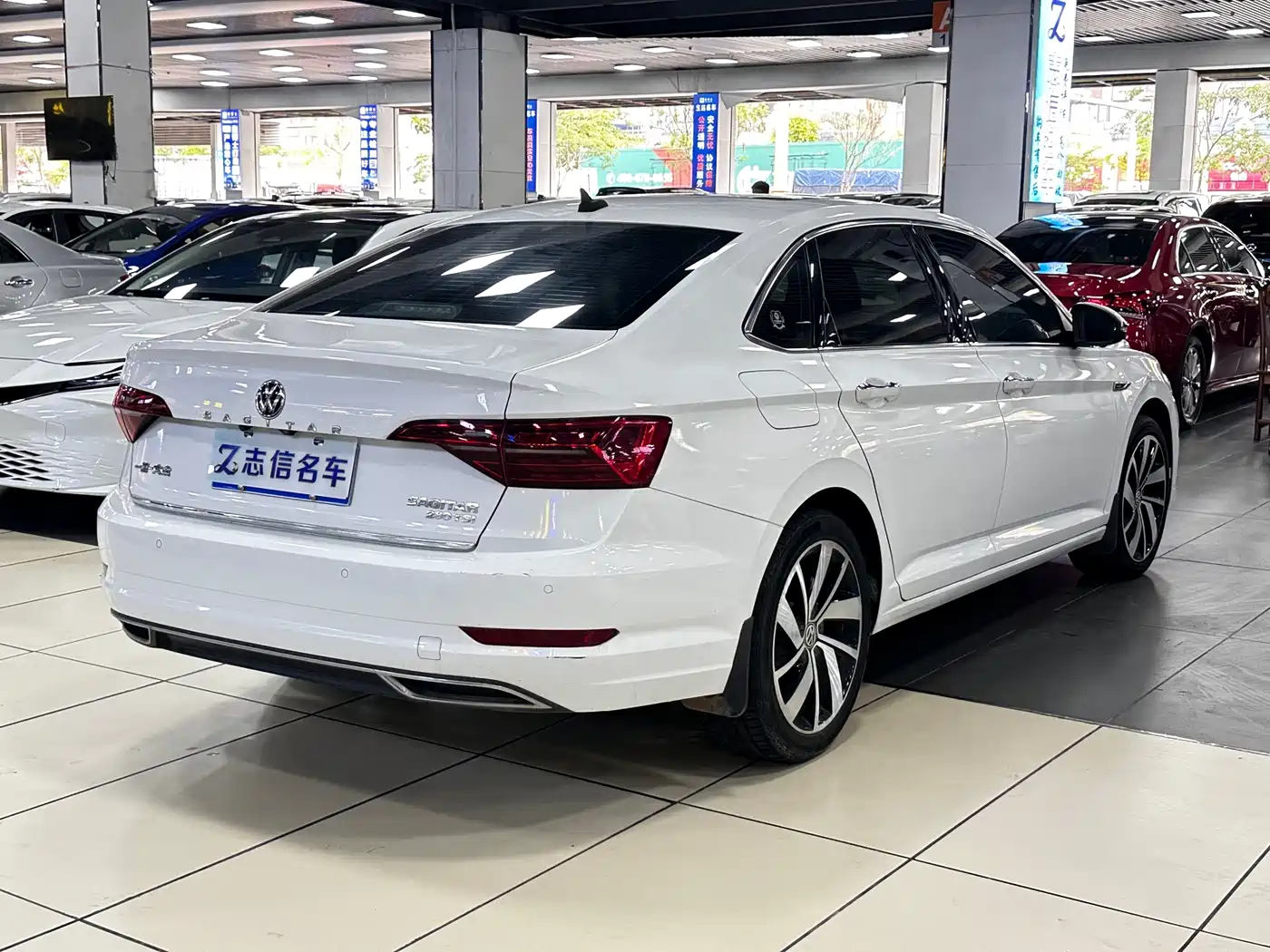 Volkswagen Sagitar 2022 280TSI DSG Excellence Edition фото 13