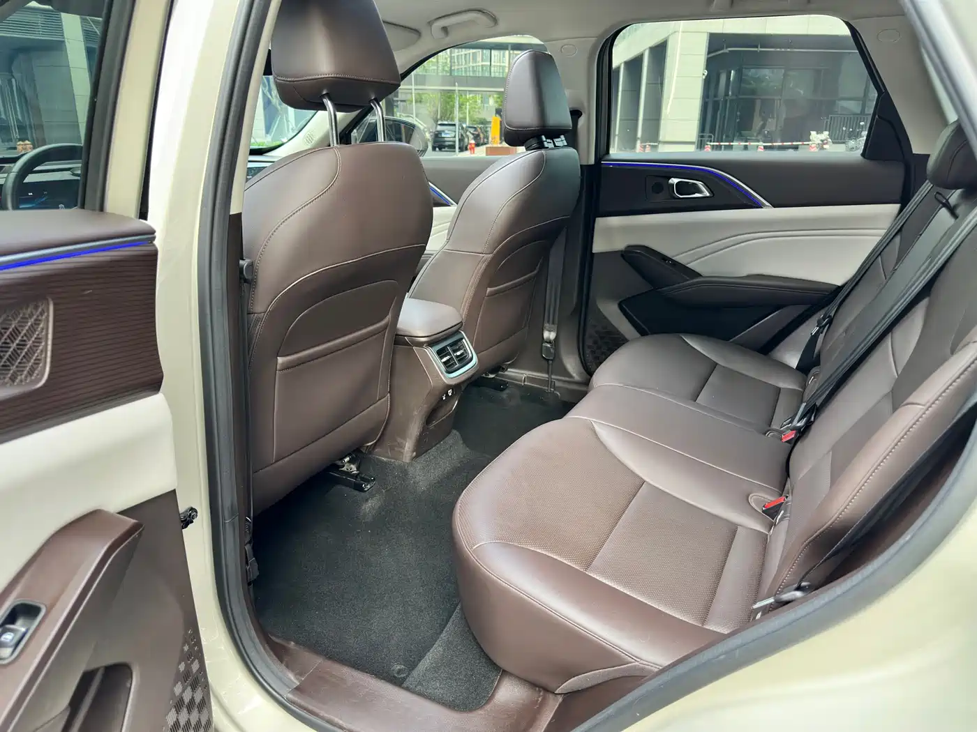 Haval Xiaolong MAX 2023 1.5L Hi4 105 4WD Smart Flagship фото 10