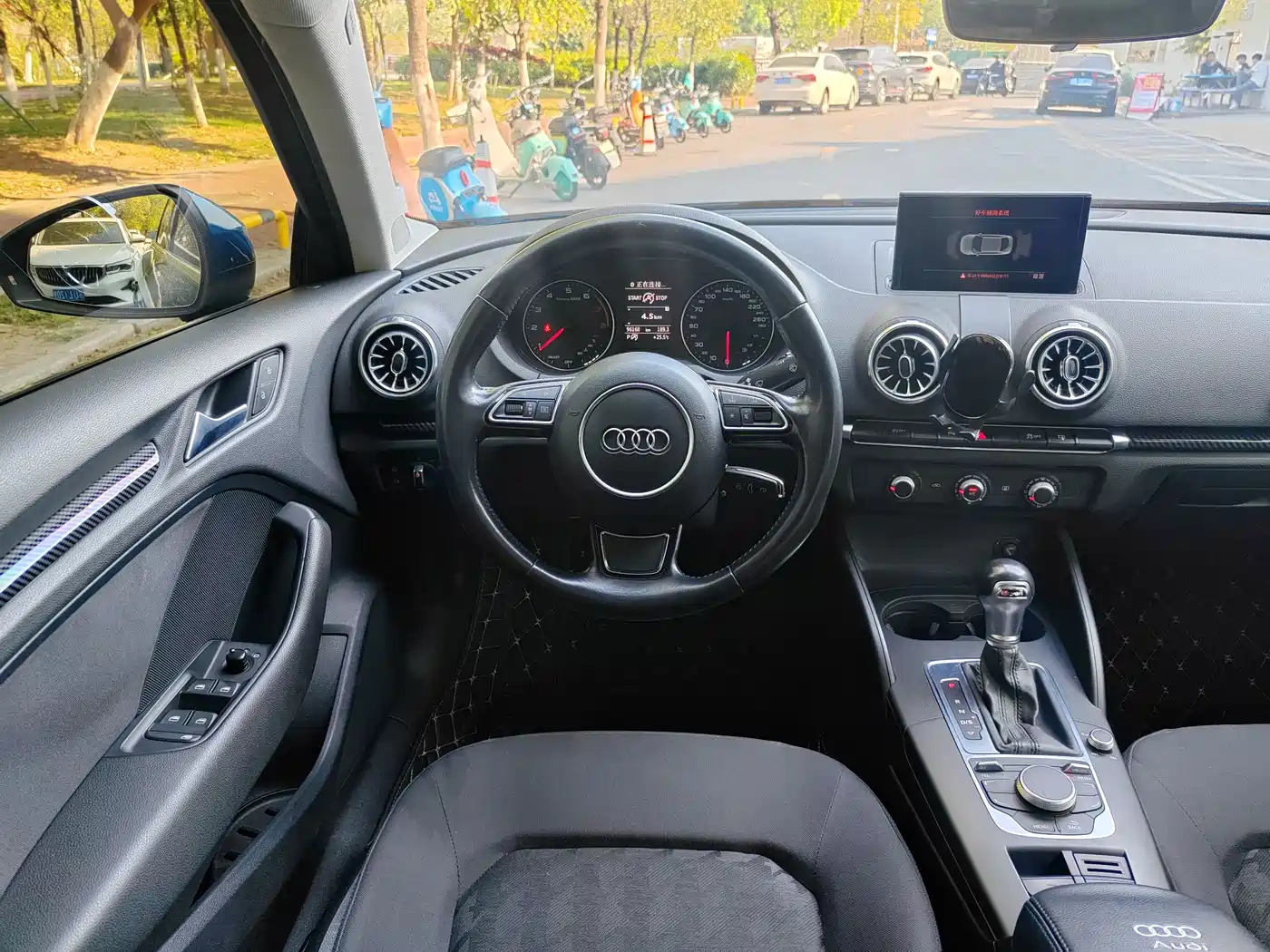 Audi A3 2016 Limousine 35 TFSI Leadership фото 8