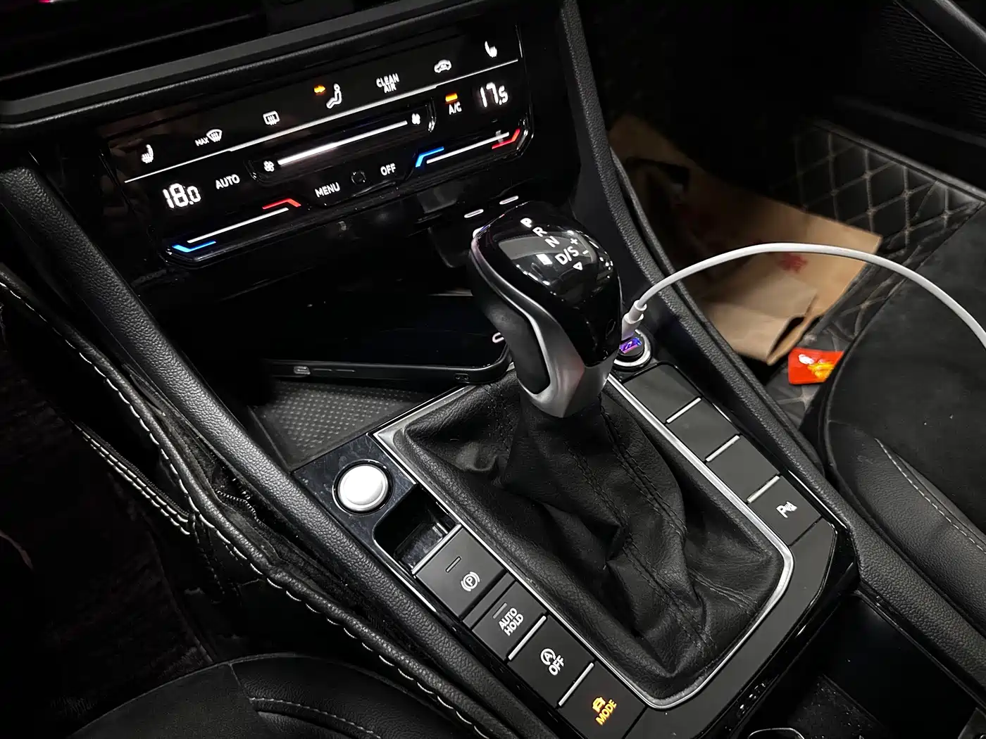 Volkswagen Sagitar 2022 280TSI DSG Excellence Edition фото 17