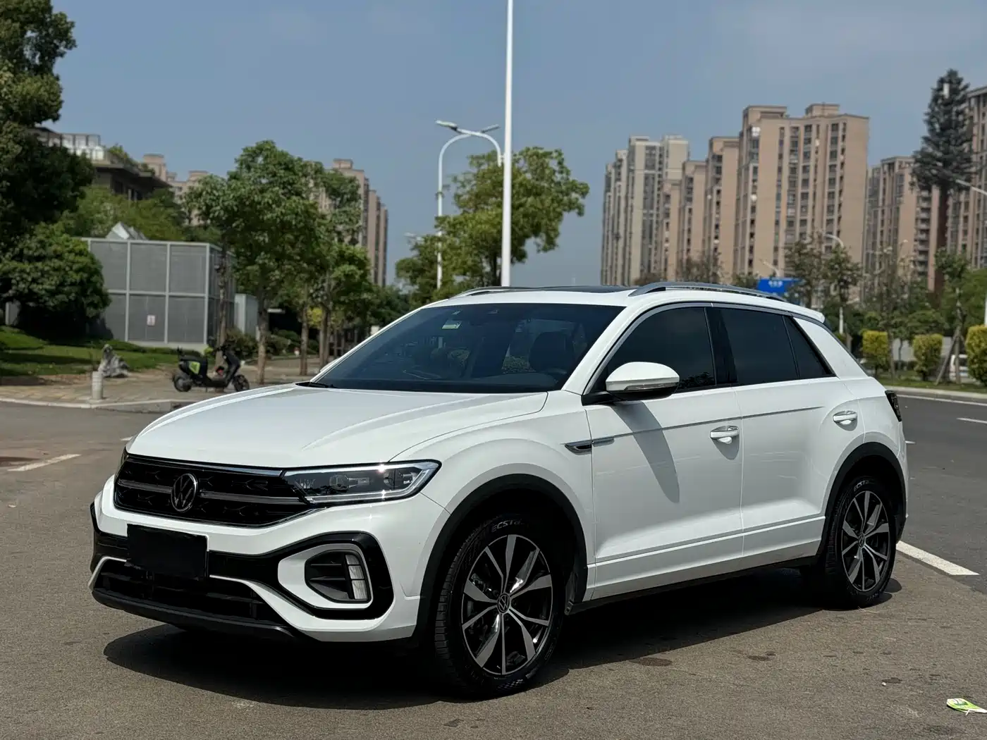 VOLKSWAGEN T-ROC EXPLORING SONGS 2025