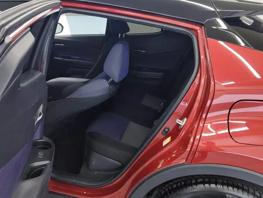 Toyota C-HR 2019 2018 2.0L Leading Sunroof Edition China VI