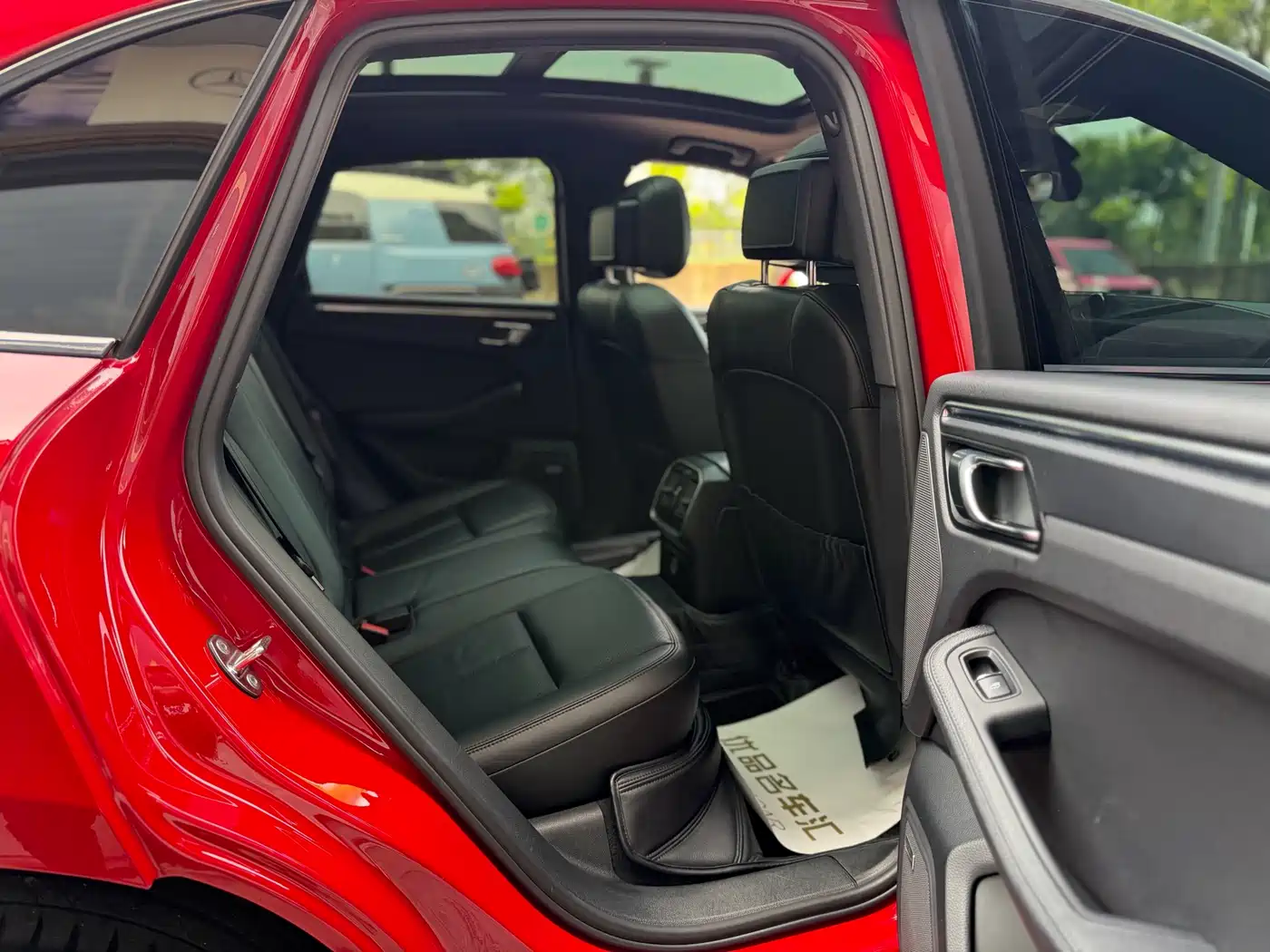 Porsche Macan 2018 Macan 2.0T фото 24