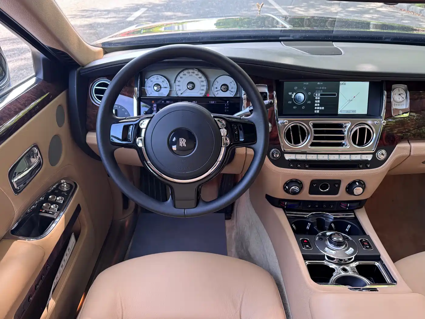 Rolls-Royce Ghost 2012 2012 6.6T Extended Version