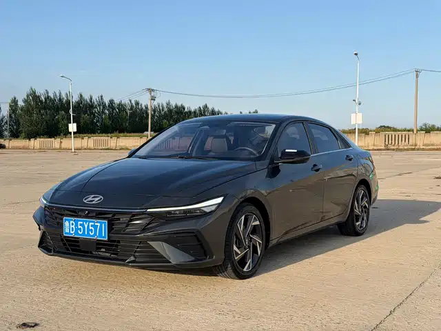 Hyundai Elantra 1.5L CVT TOP, Флагман