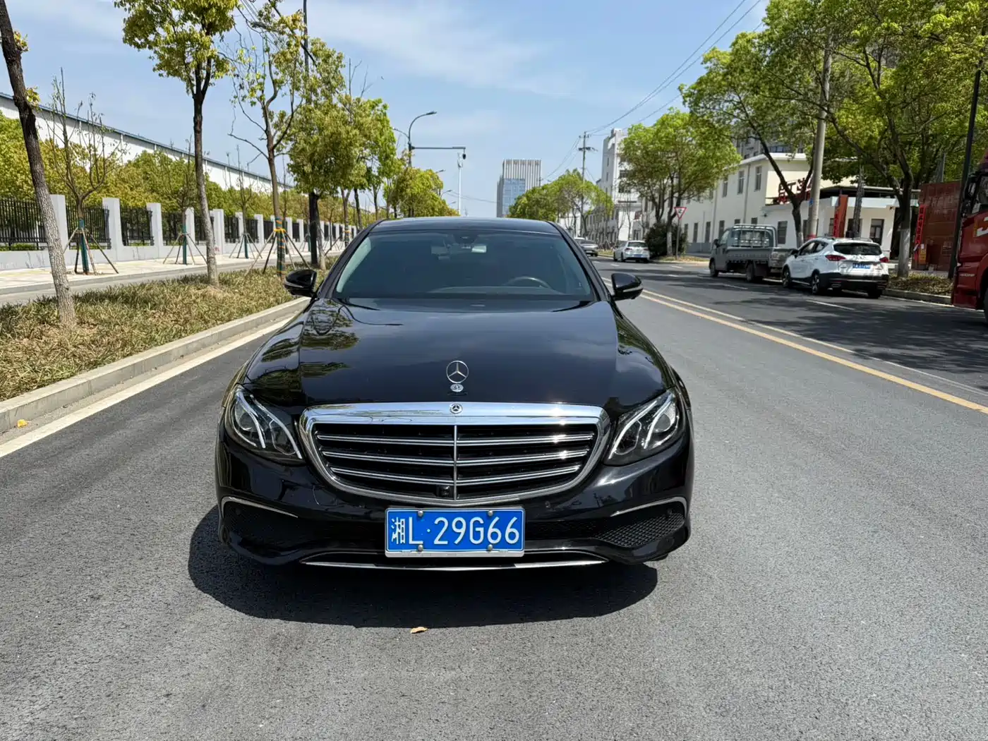 Mercedes-Benz E-Class 2020 E 300 L Luxury Model фото 2