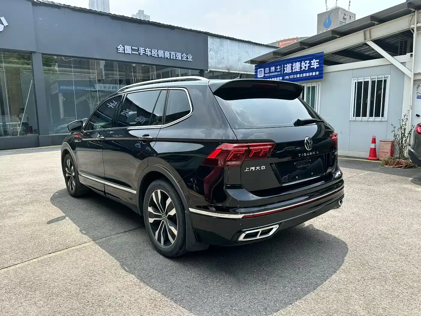 Volkswagen Tiguan L 2022 330TSI Auto 2WD R-Line Premium Edition фото 13