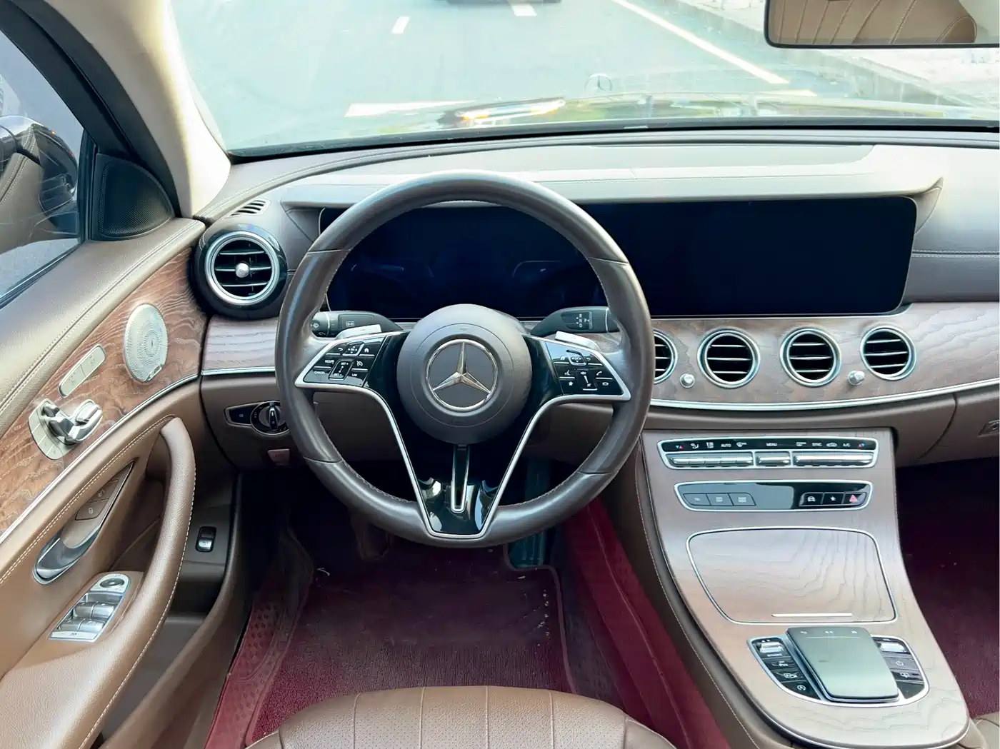 MERCEDES-BENZ E CLASS