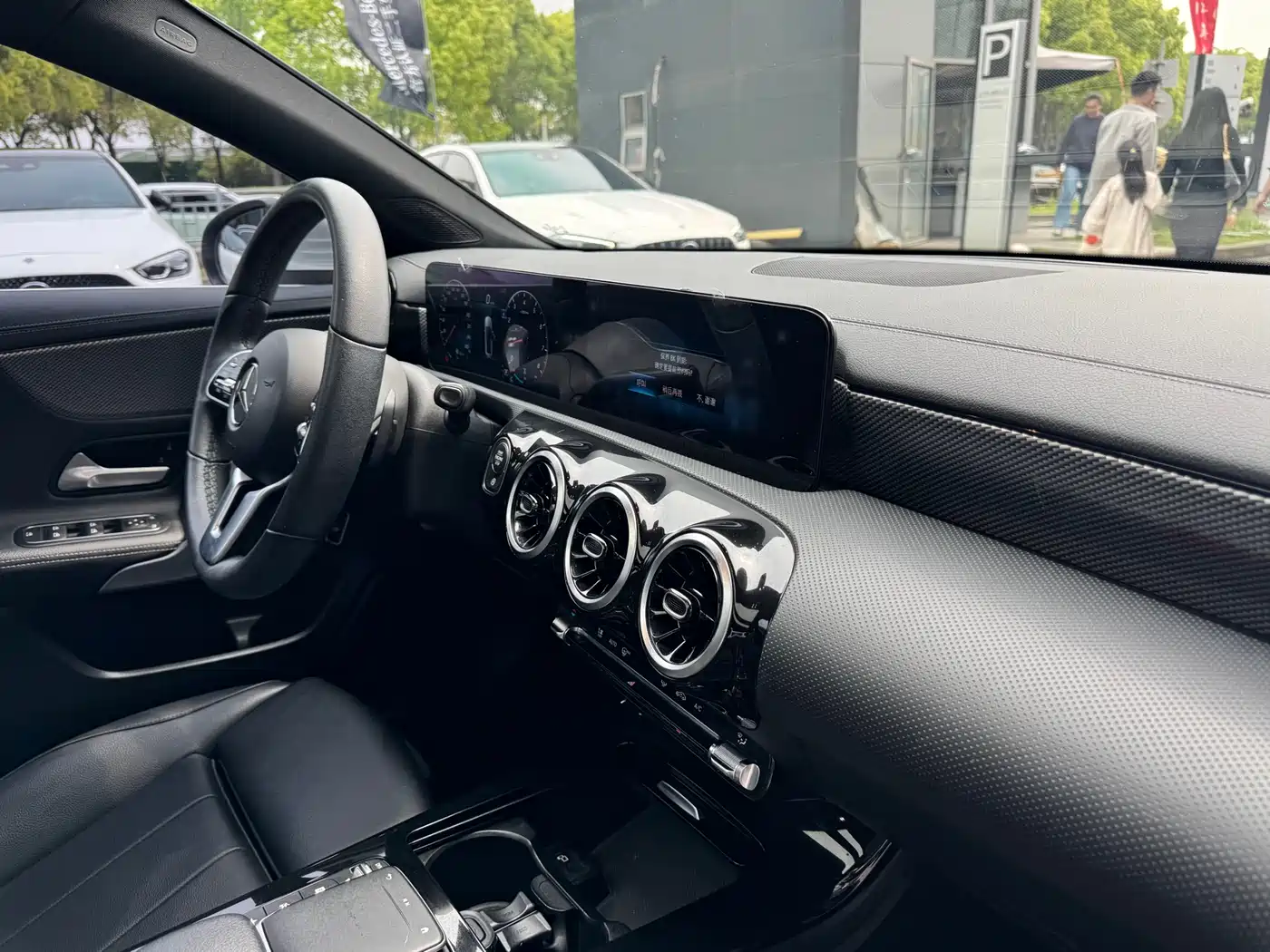 Mercedes-Benz A-Class 2021 A 180 L Sports Sedan фото 11