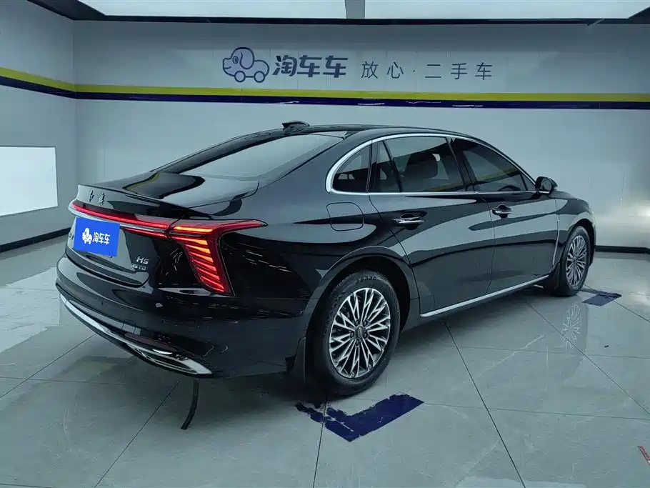 Hongqi H5 2025 1.5T DCT Flag Rhythm 500,000 Units Memorial Edition фото 3