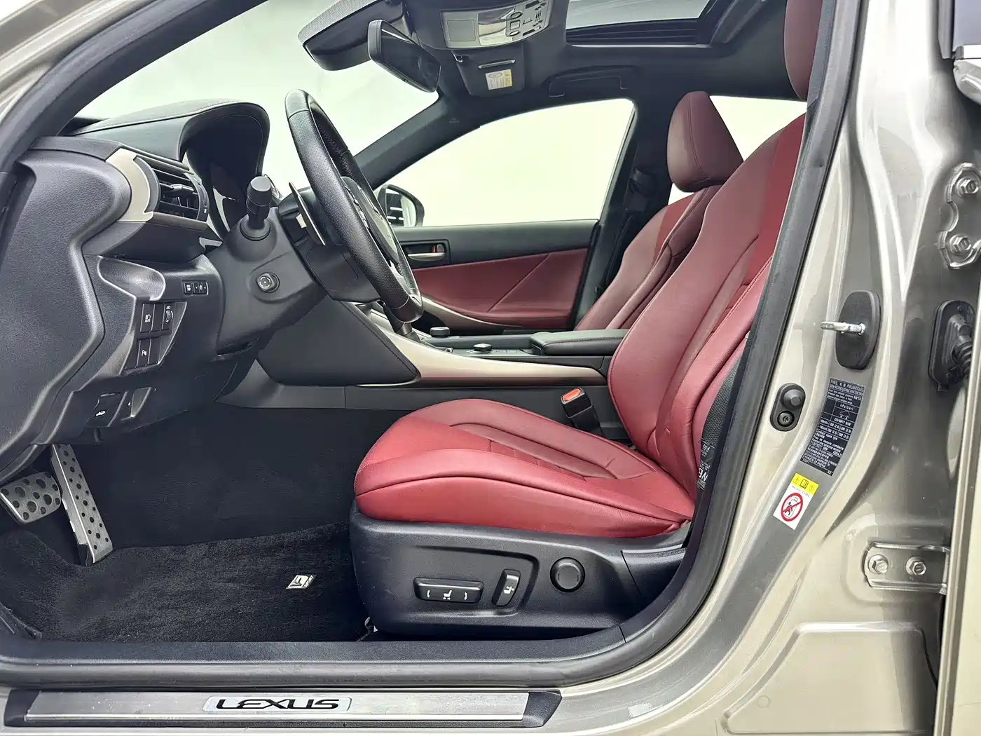 Lexus IS 2017 300 F SPORT фото 13