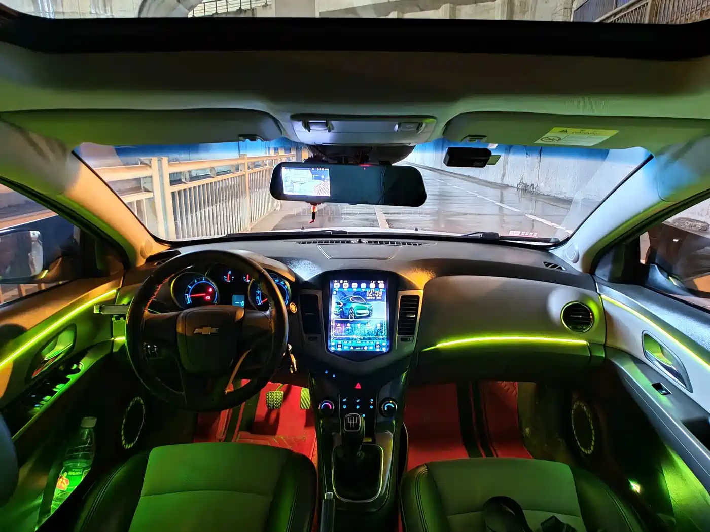 Chevrolet Cruze 2013 1.6L SL Sunroof MT фото 5