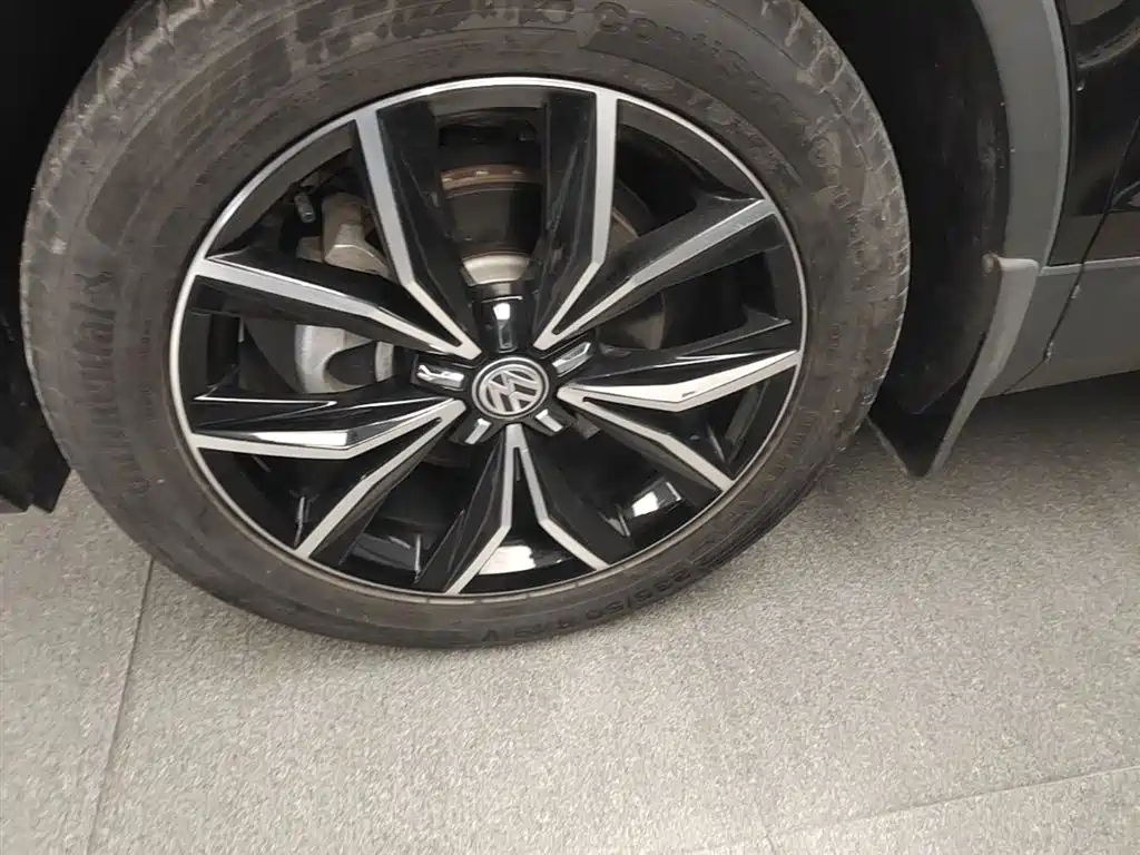 Volkswagen Tiguan L 2019 330TSI Automatic 2WD Smart Luxury Edition China VI фото 23
