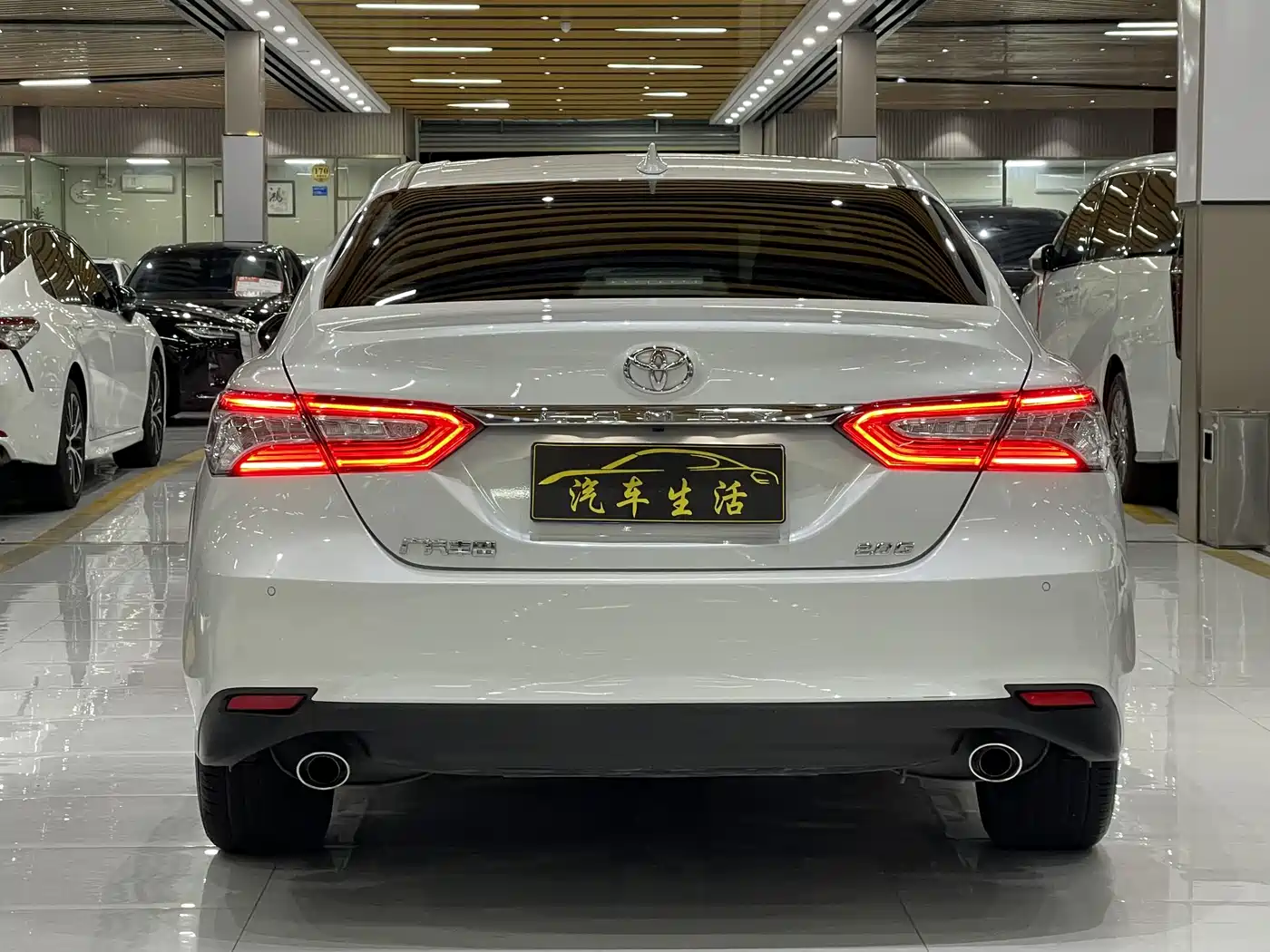 Toyota Camry 2021 2.0G Luxury Edition фото 10