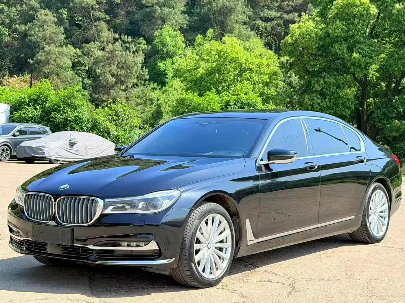 BMW 7 Series 2017 740Li xDrive Luxury Edition