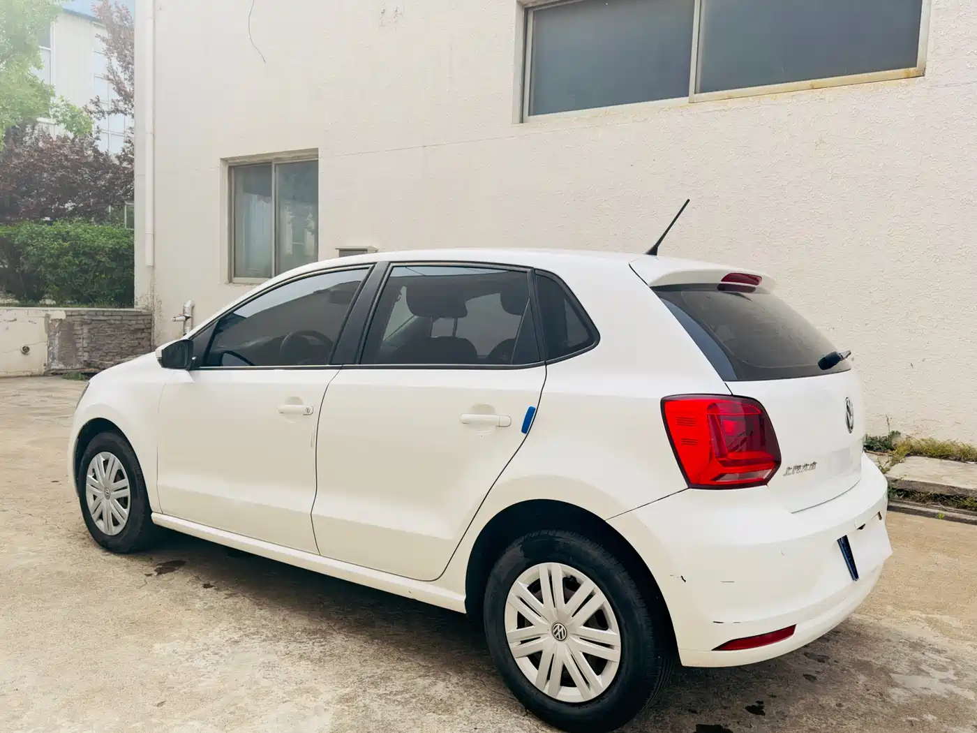 Volkswagen Polo 2016 1.4L Automatic Trend фото 7