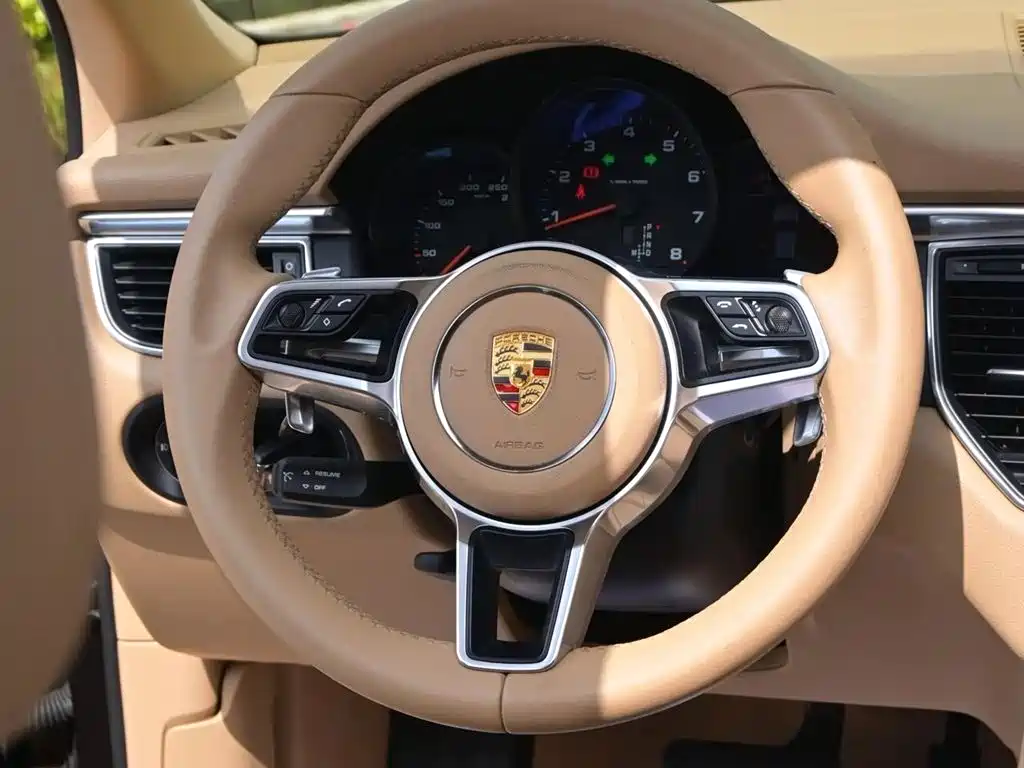 Porsche Macan 2014 Macan 2.0T фото 9