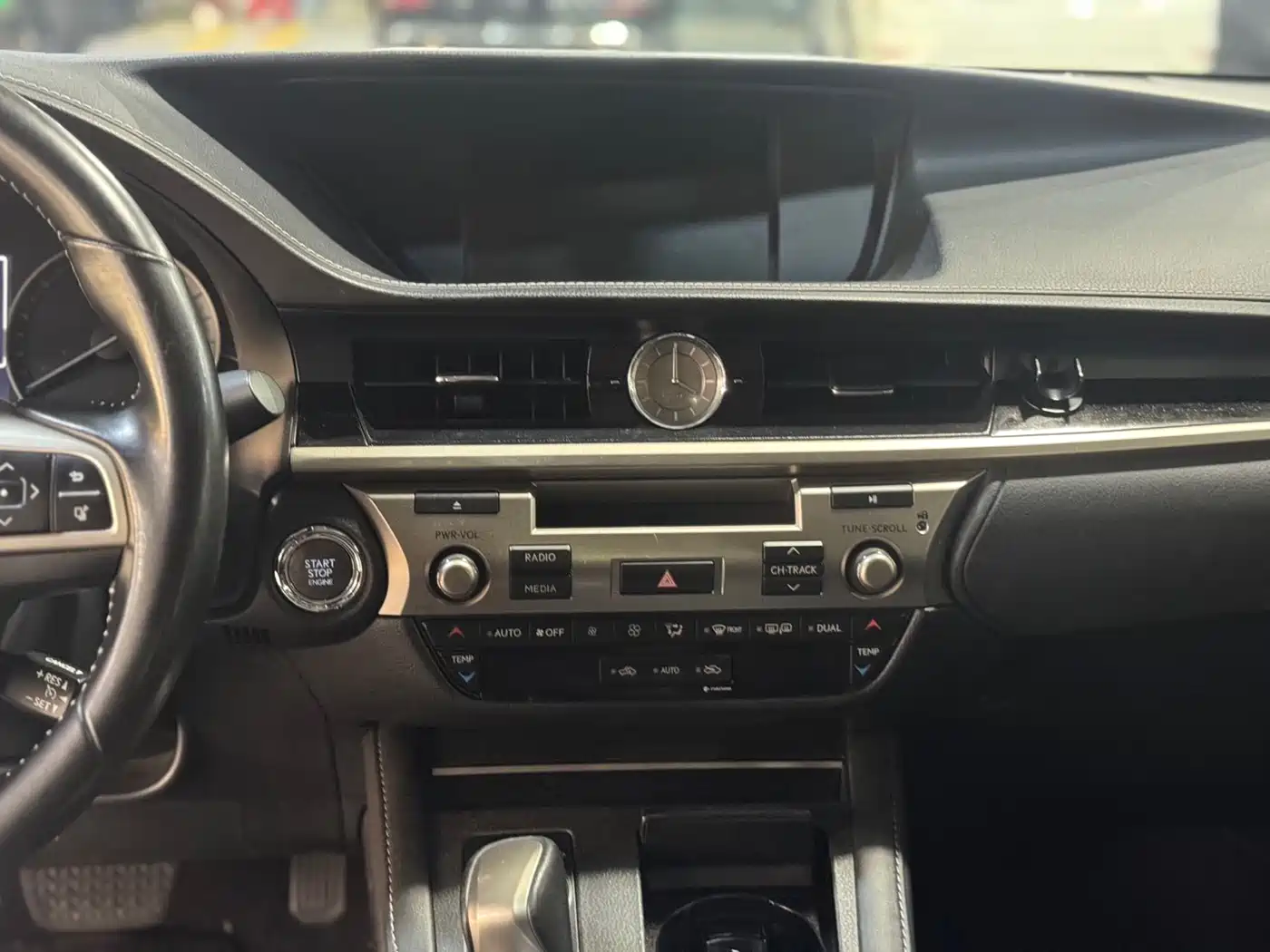 Lexus ES 2015 200 Elite Edition фото 11