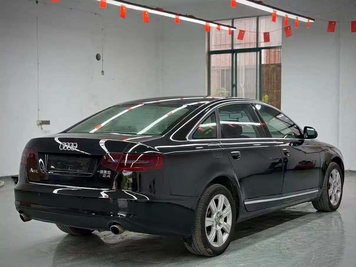 Фото 9 - Audi A6L