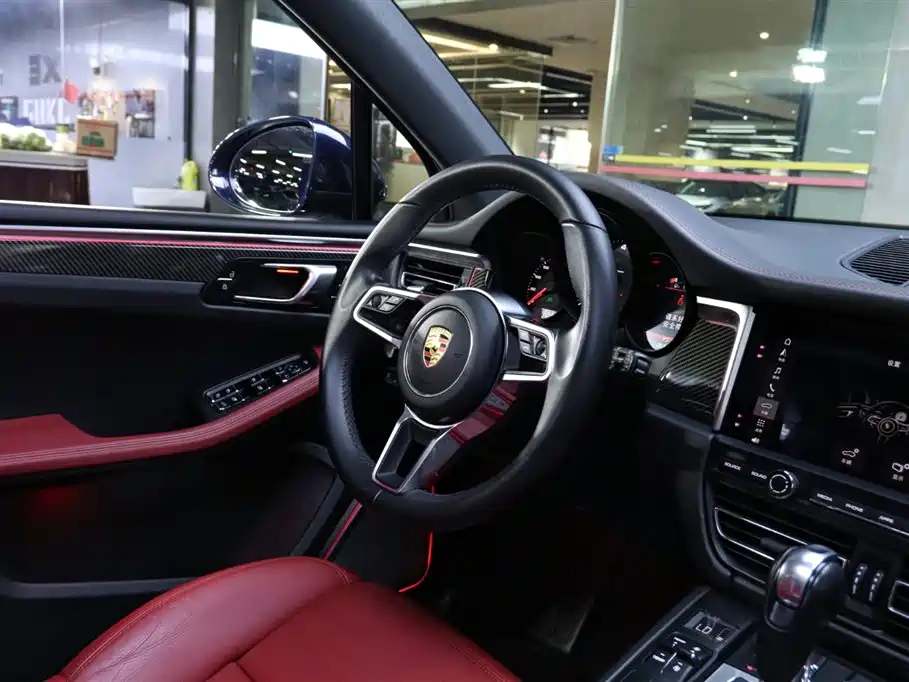 Porsche Macan 2020 Macan 2.0T фото 18
