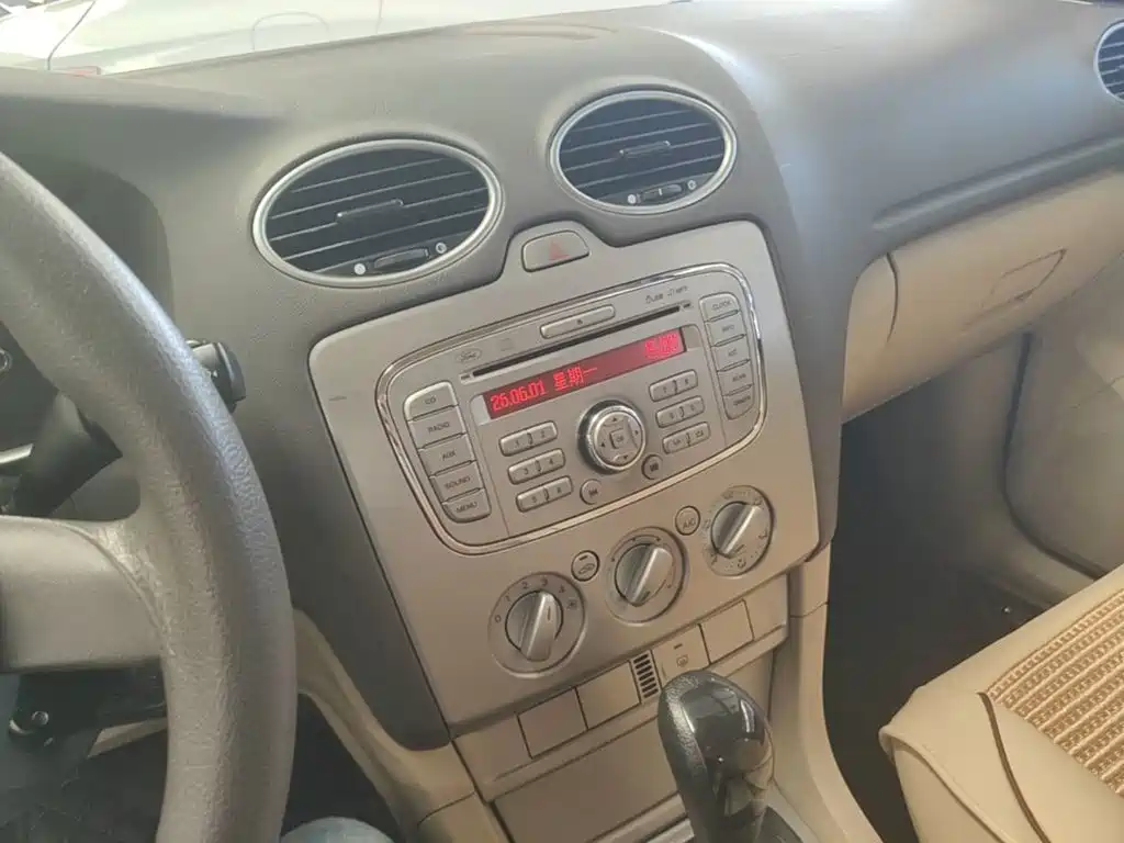 Фото 9 - Ford Focus