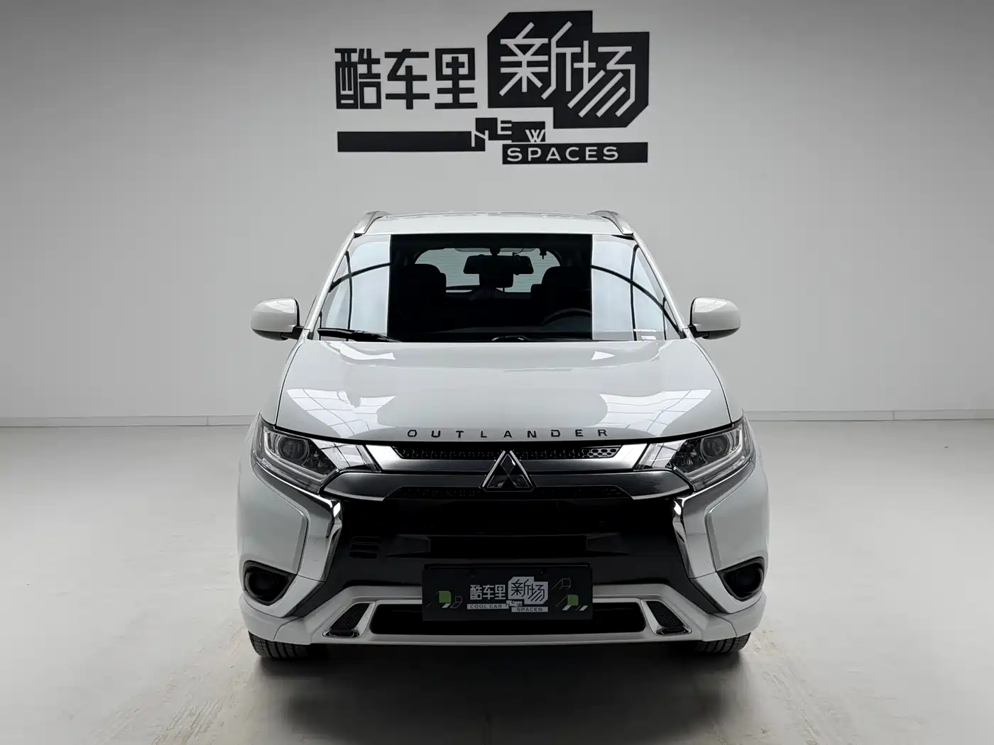 Mitsubishi Outlander 2020 2.0L 2WD Comfort 5-seater фото 2
